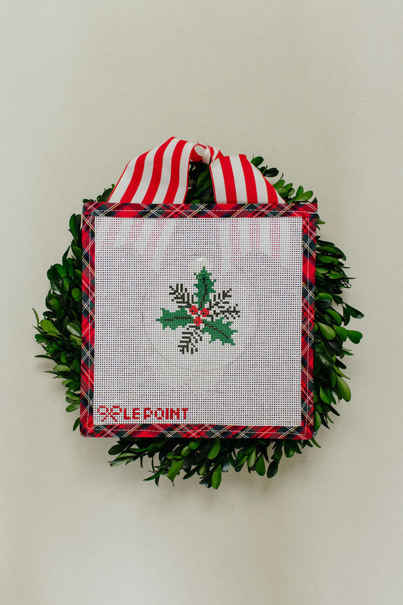 Holly Berry Round– Le Point Studio